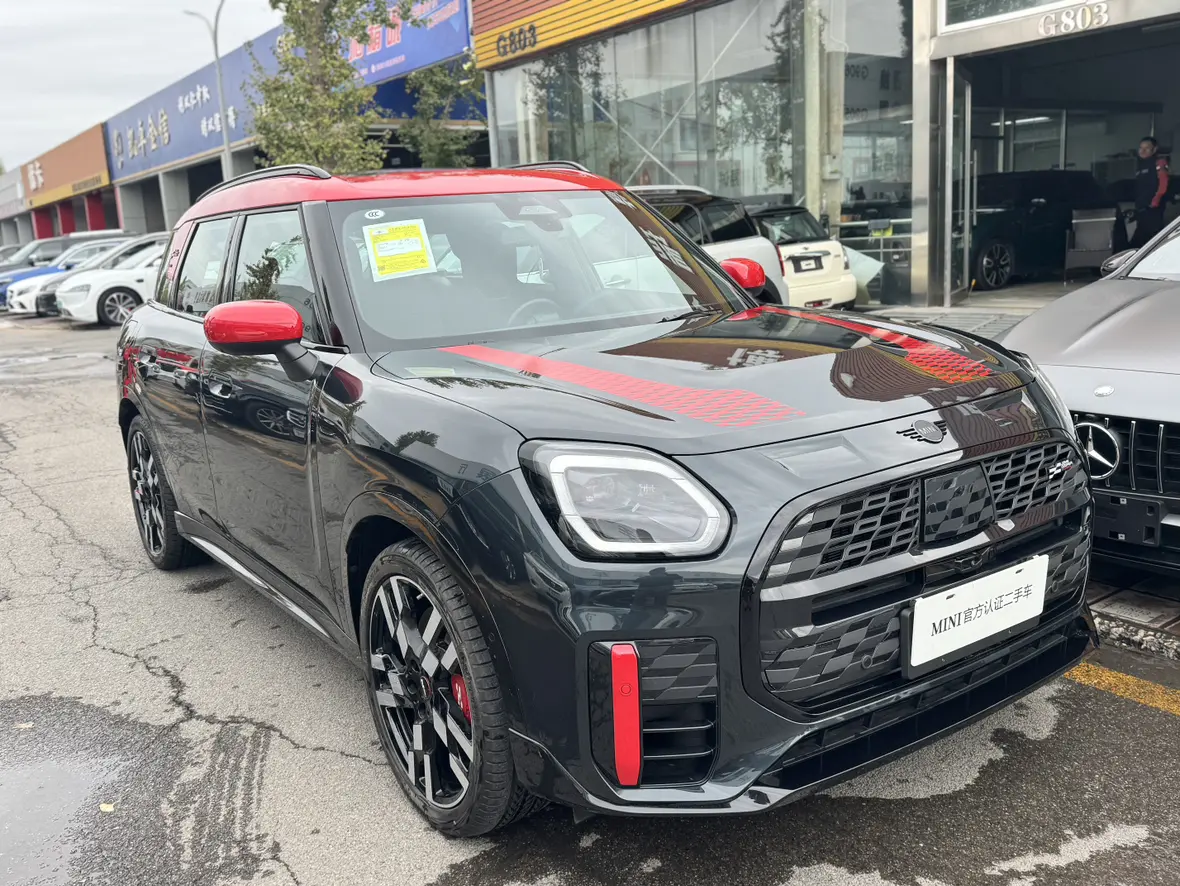 MINI JCW COUNTRYMAN