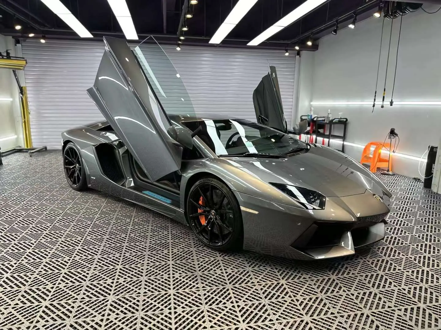 Lamborghini Aventador