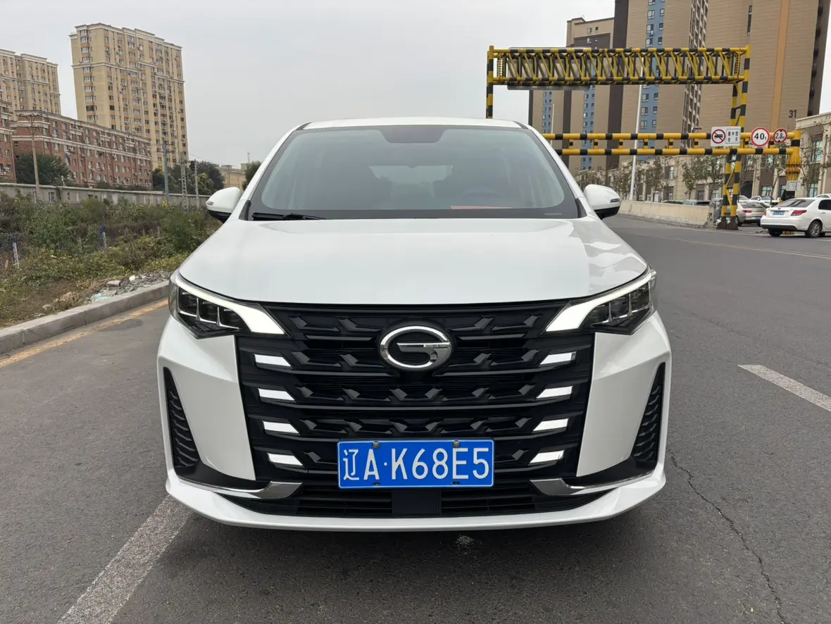 GAC Trumpchi M6  из Китая
