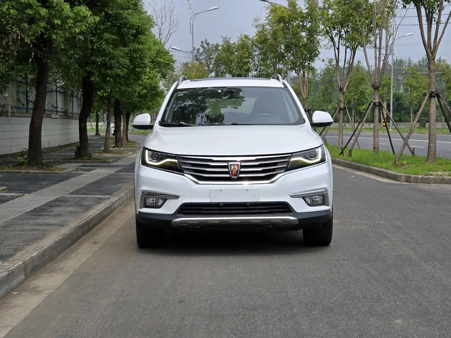 Roewe RX5