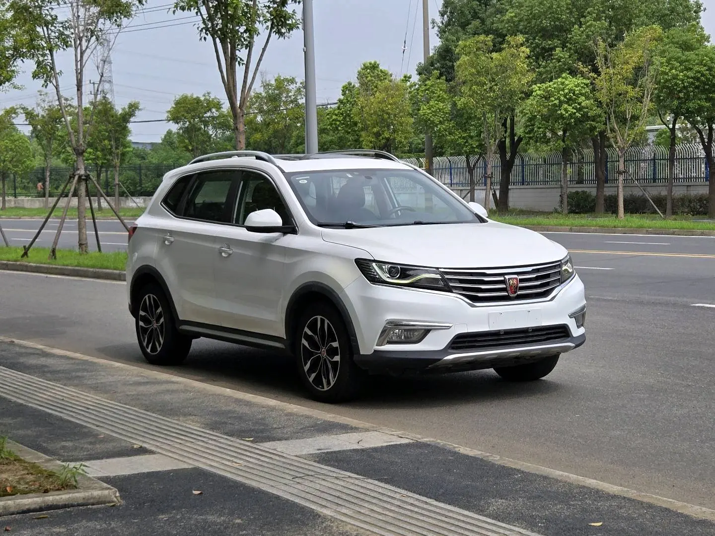 Roewe RX5