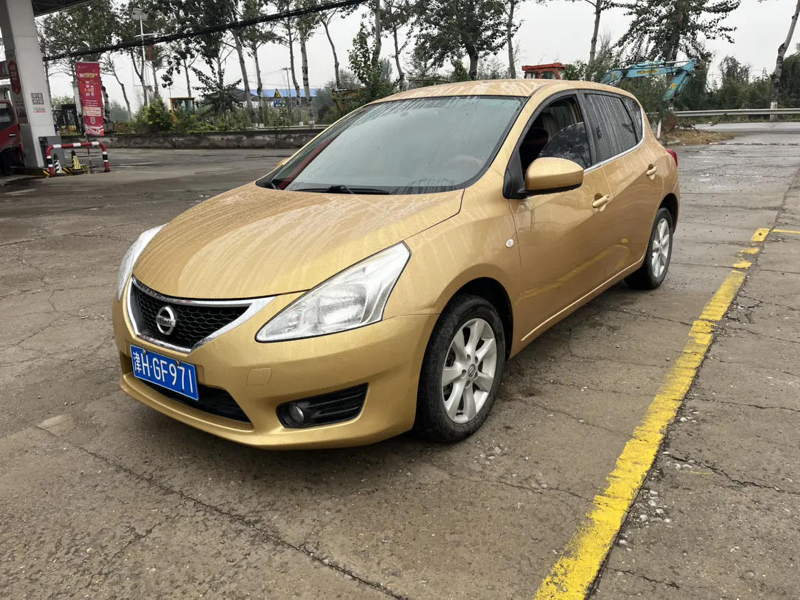 Nissan Tiida