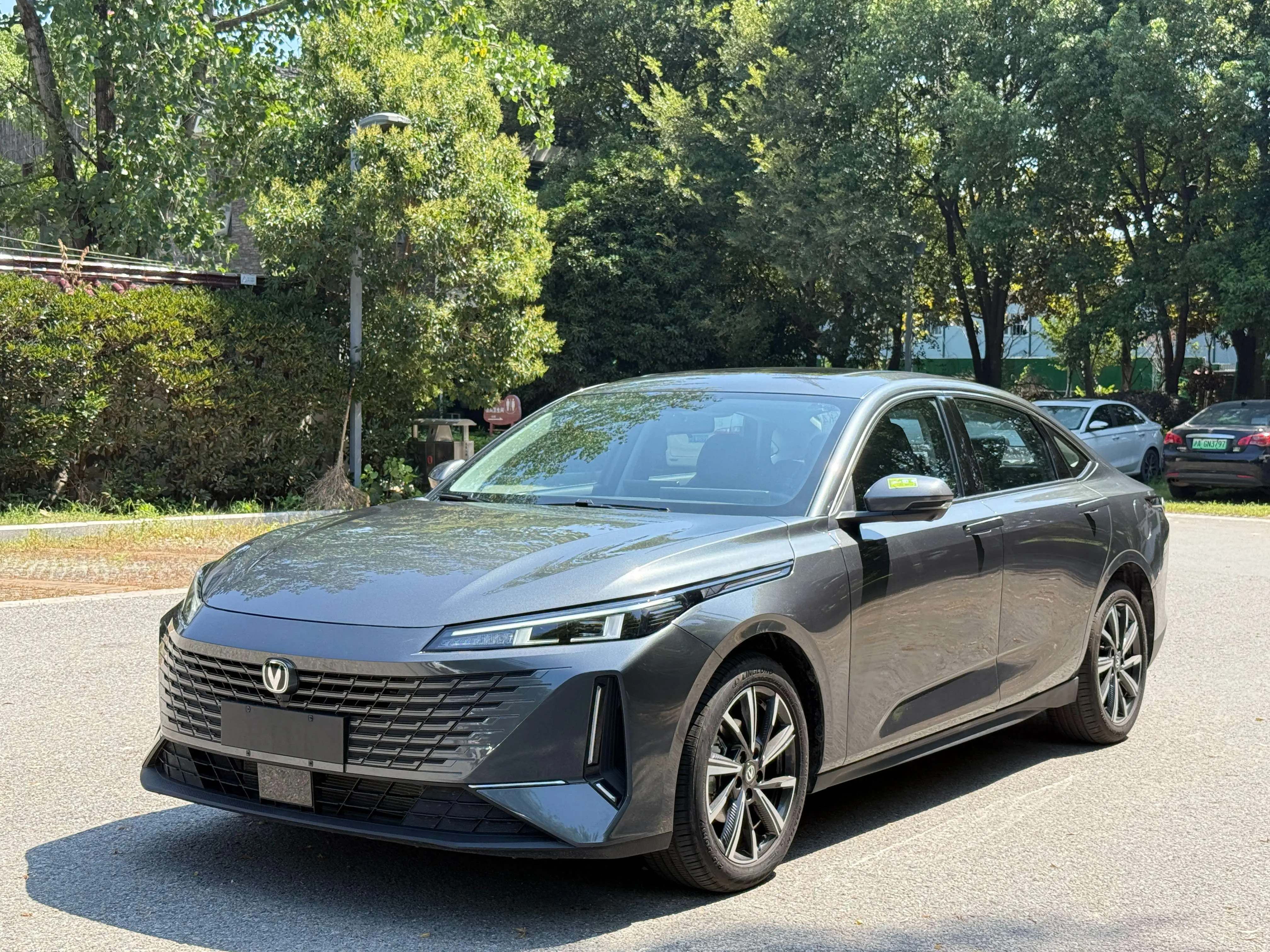 Changan Yida  из Китая