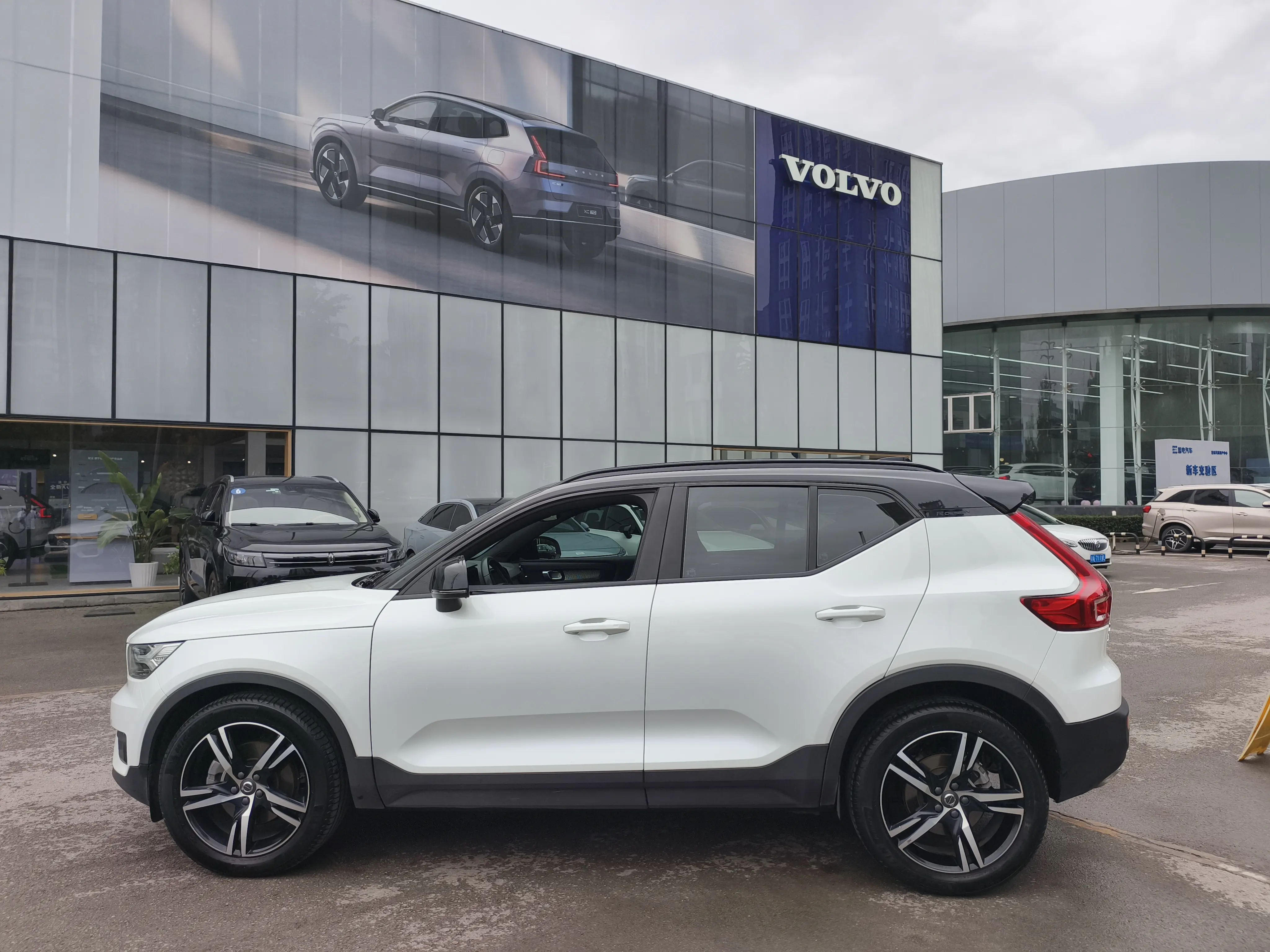 Volvo XC40