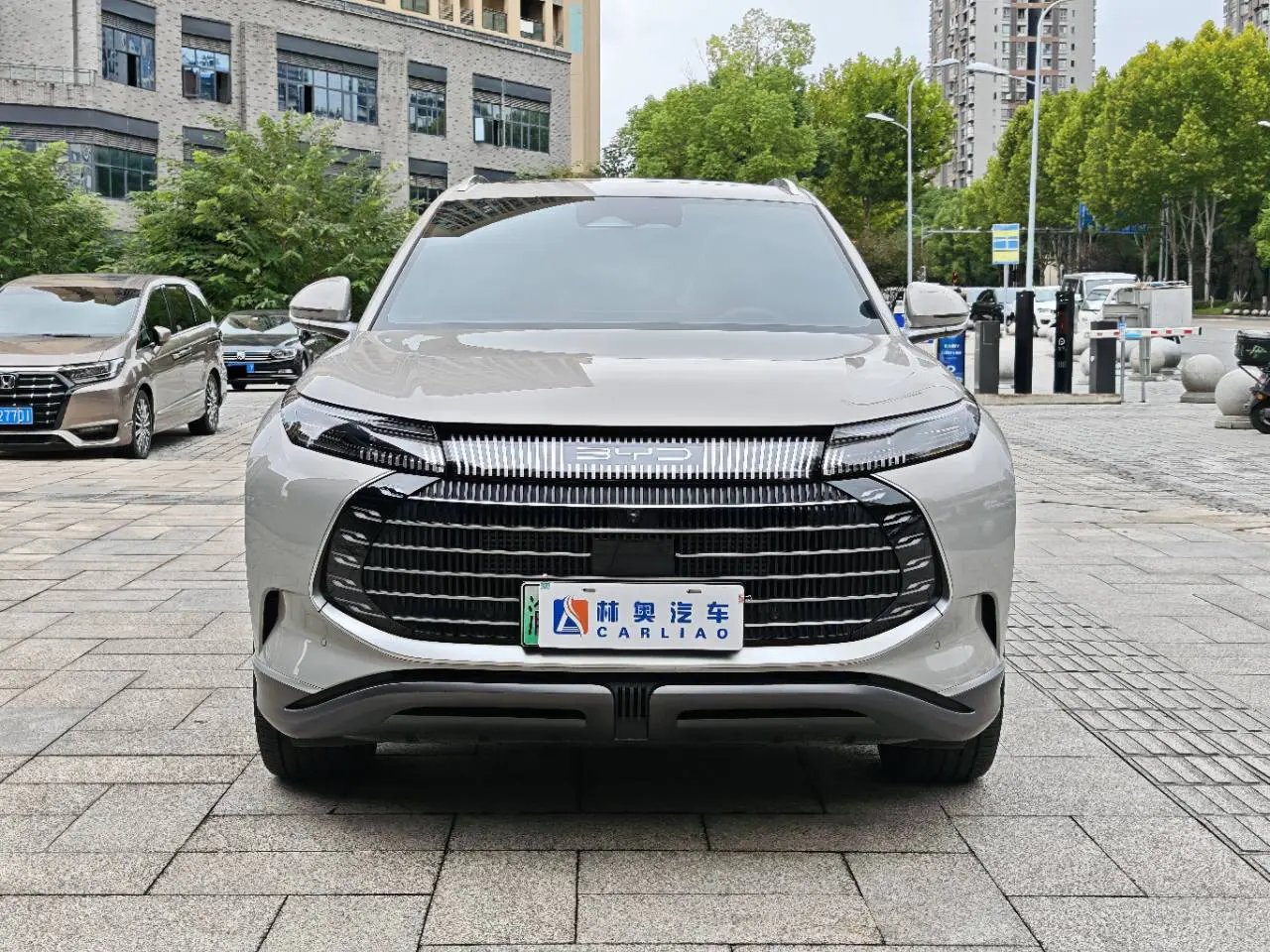 BYD Frigate 07  из Китая