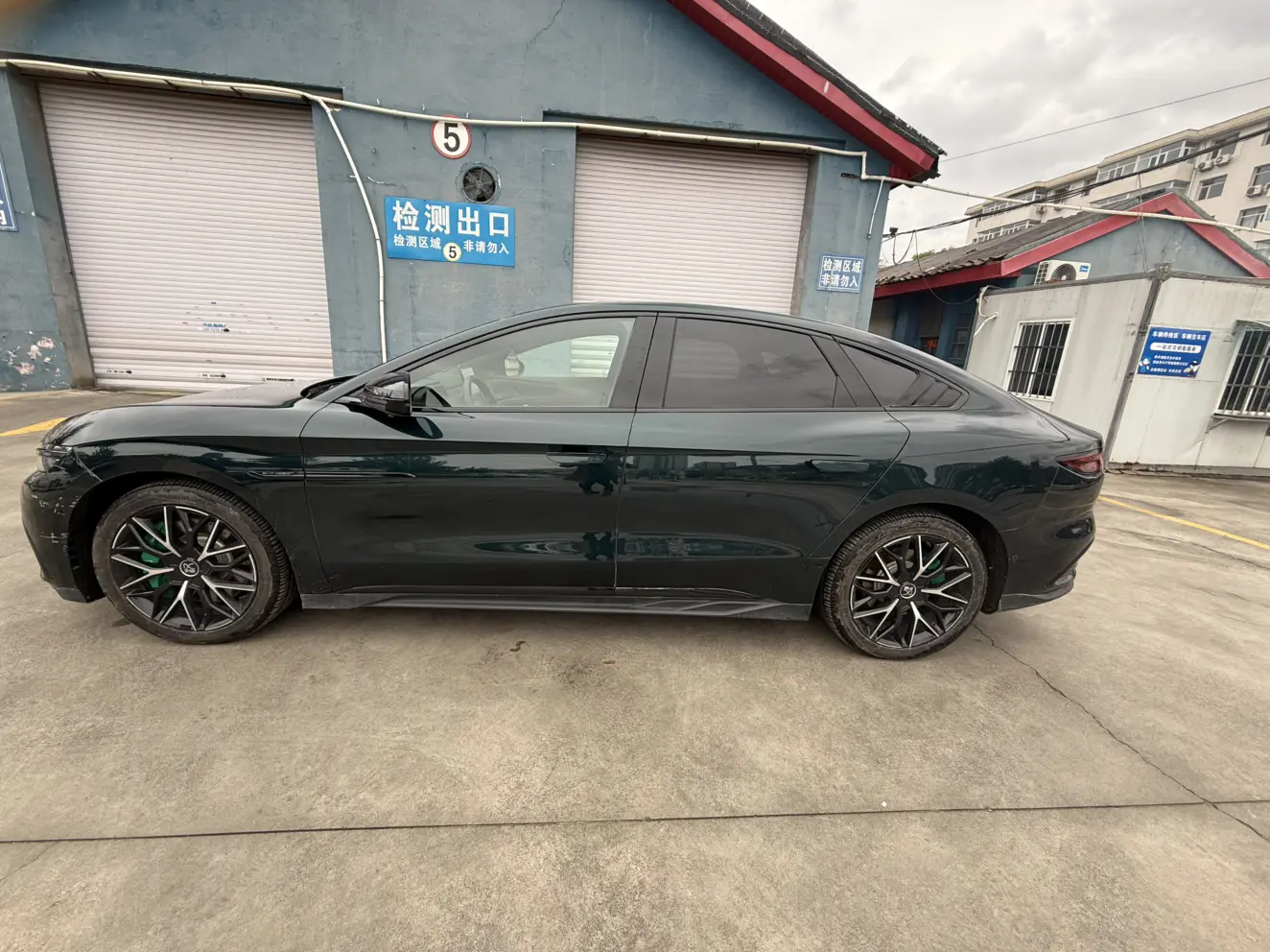 BYD Han EV