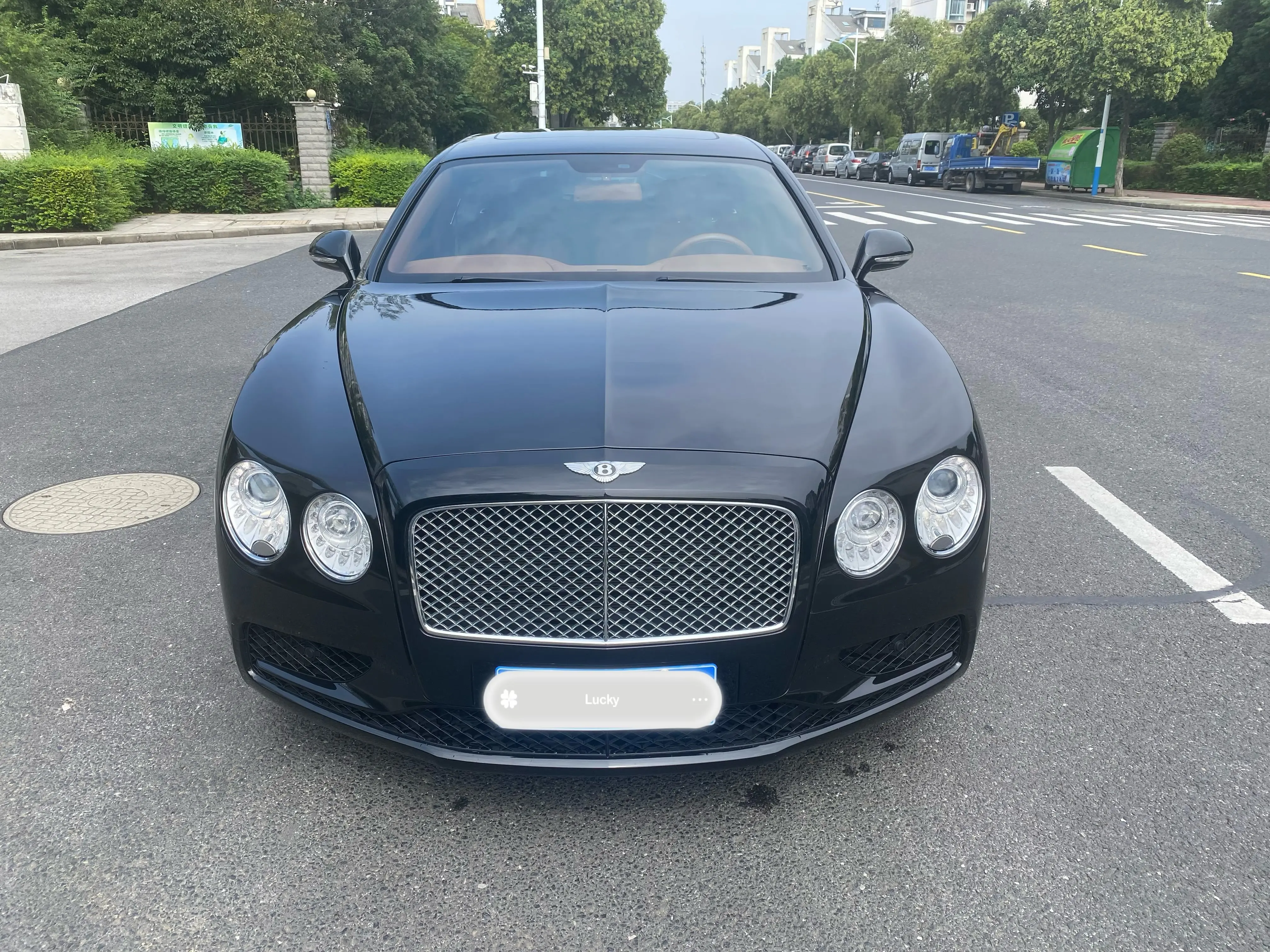 Bentley Galloping  из Китая