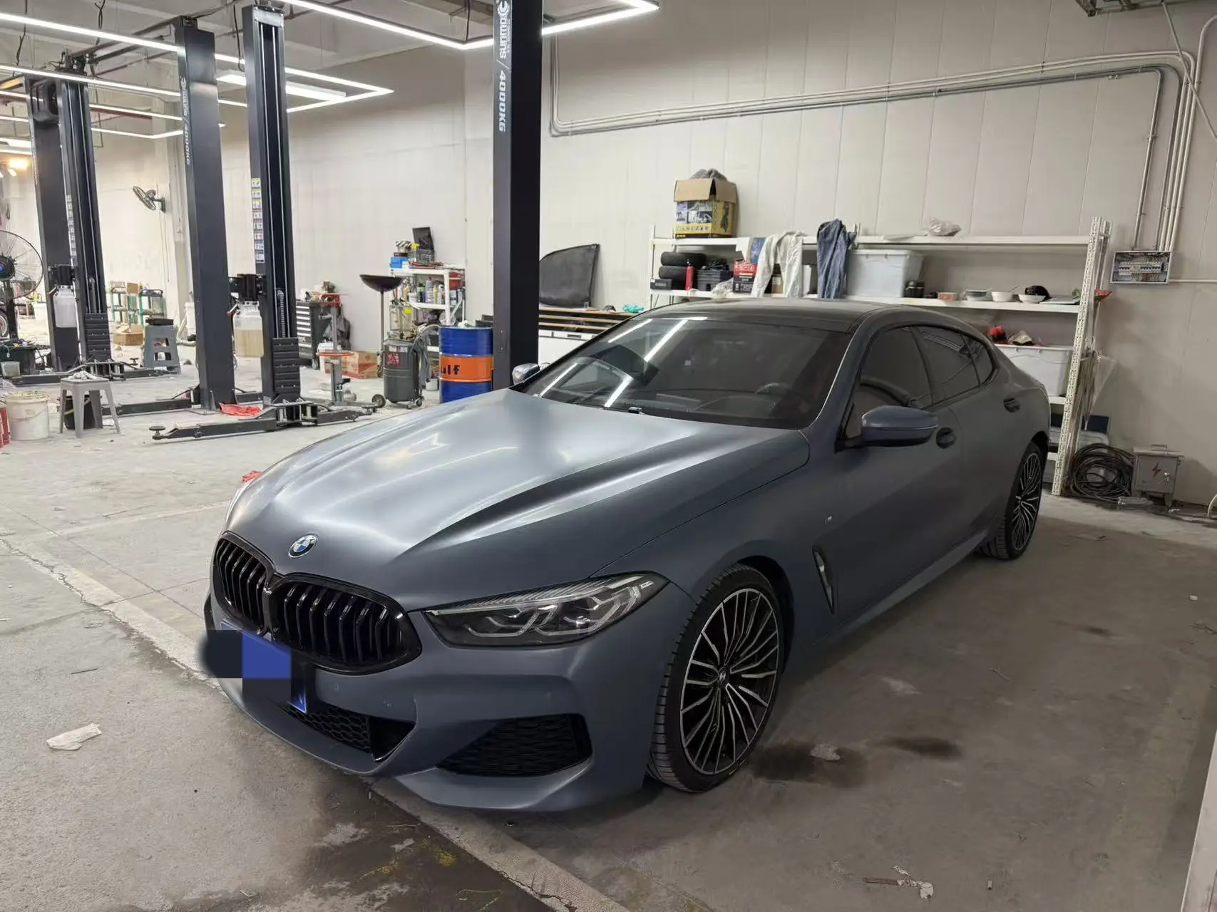 BMW 8 Series  из Китая