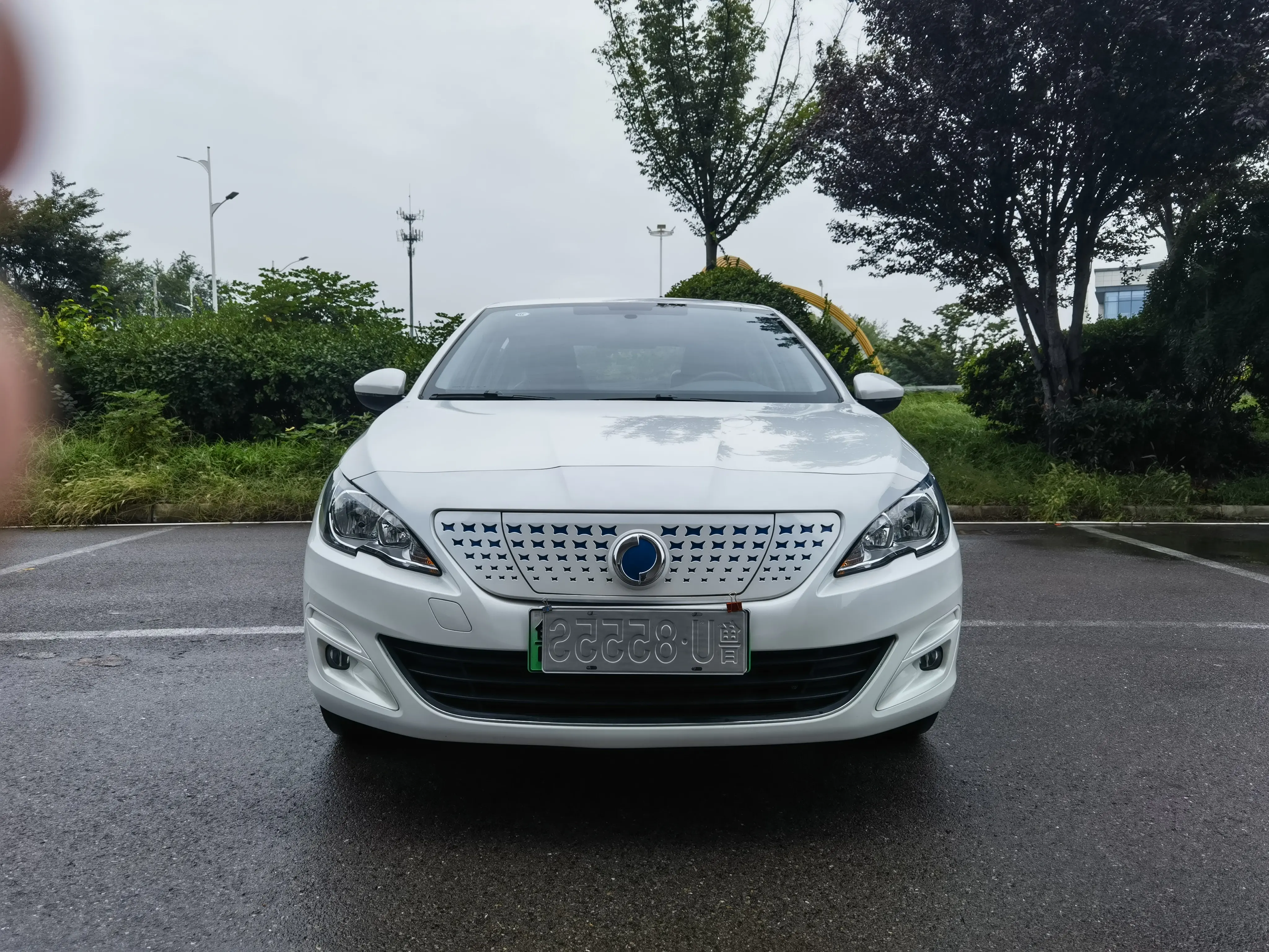 Dongfeng Fukang ES600