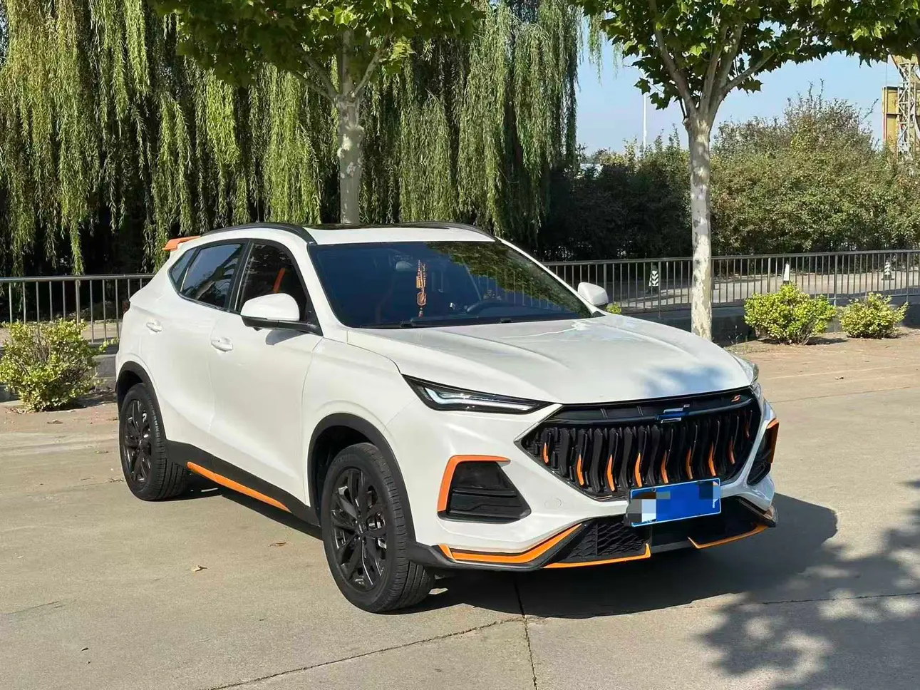 Oshan Changan Auchan X5