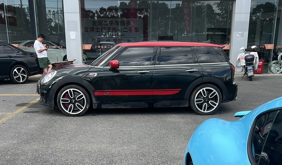 MINI JCW CLUBMAN