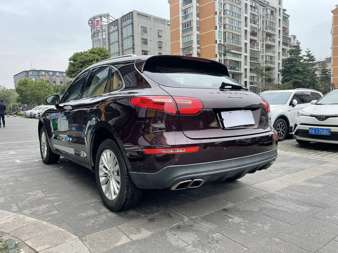 Zotye SR9