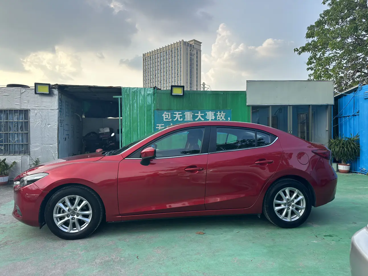 Mazda 3 Angkesela