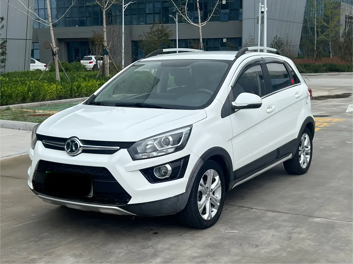 BAIC Shenbao X25
