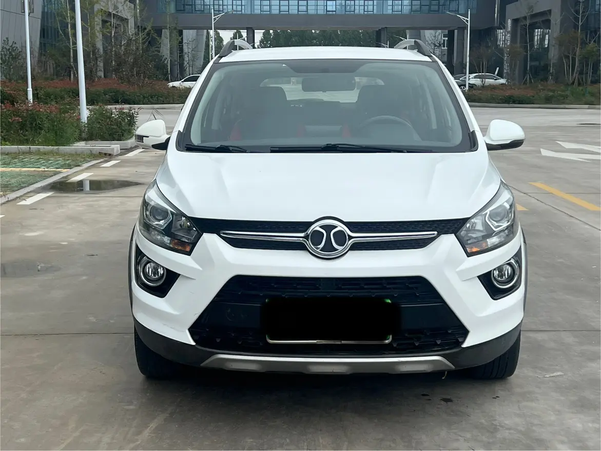 BAIC Shenbao X25