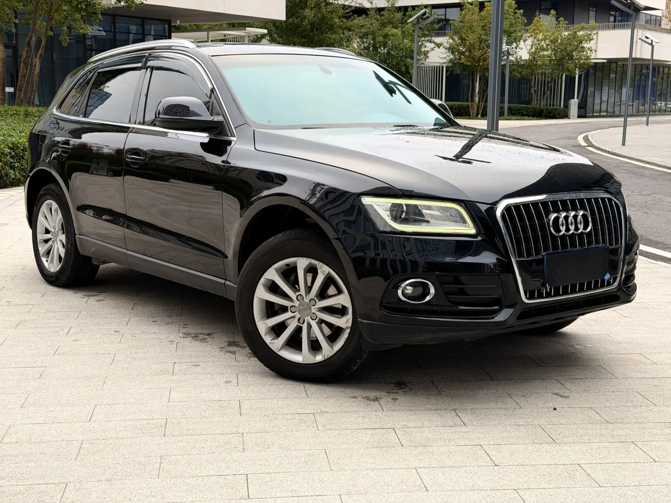 Audi Q5  из Китая