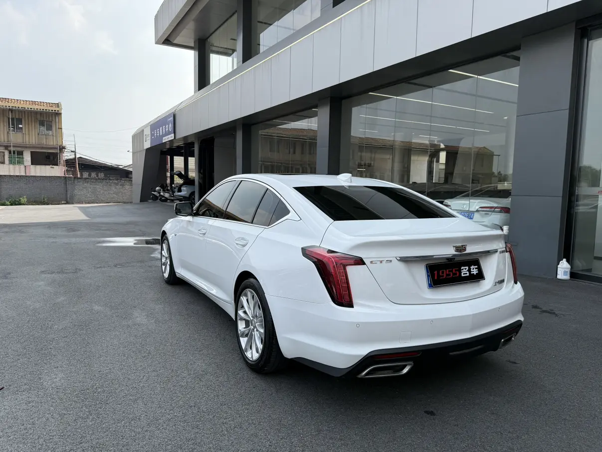 Cadillac CT5