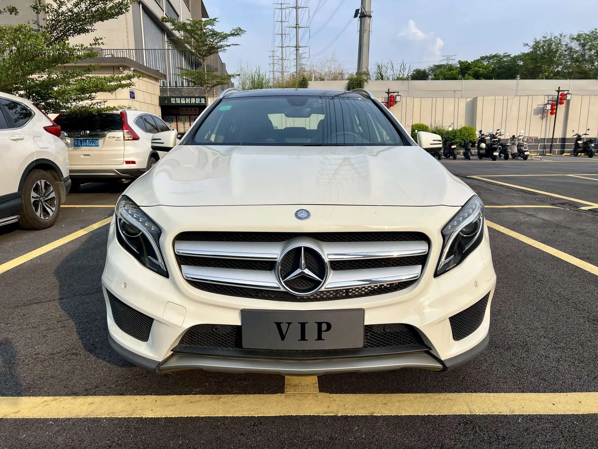 Mercedes-Benz GLA (imported)