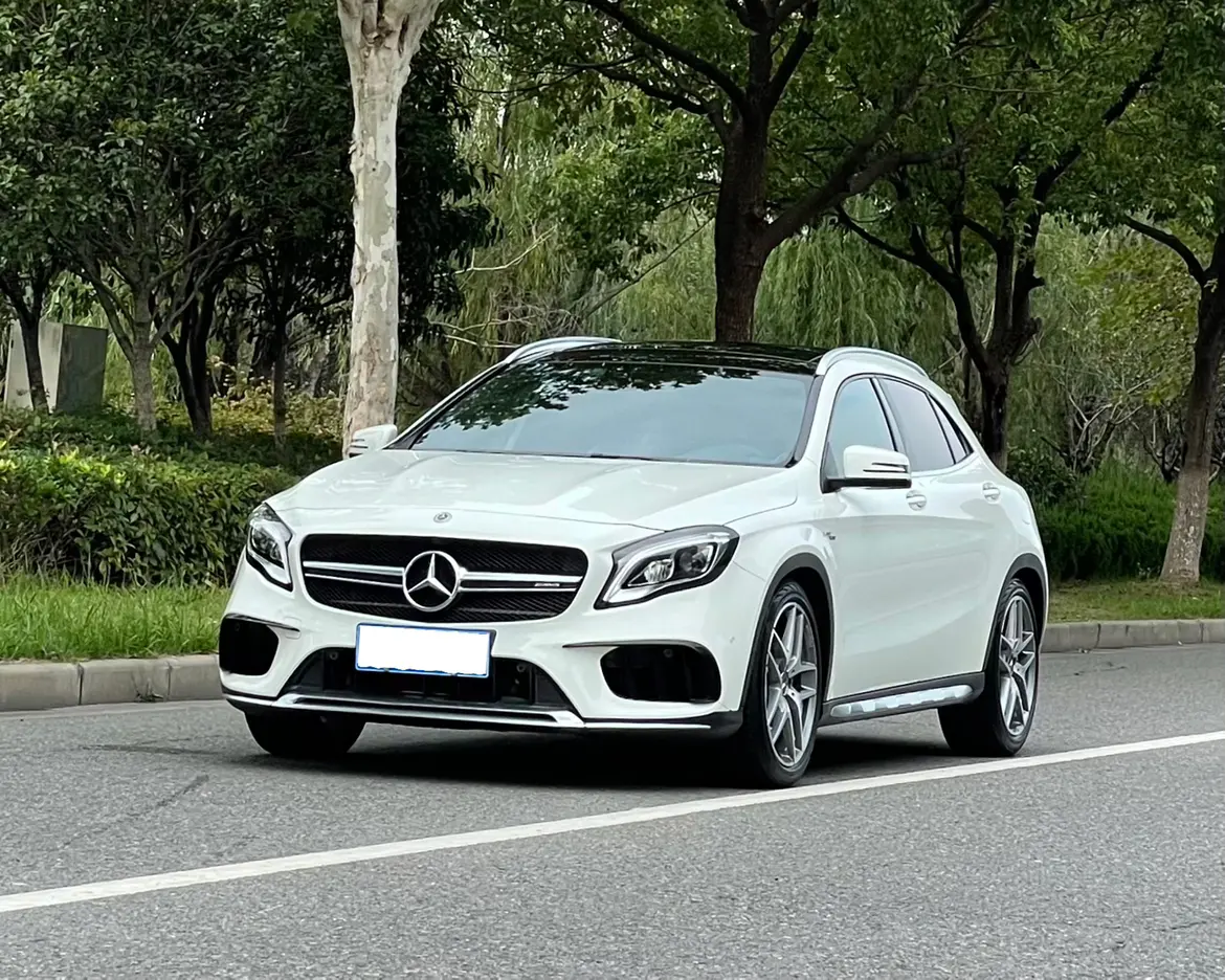 Mercedes-Benz GLA AMG