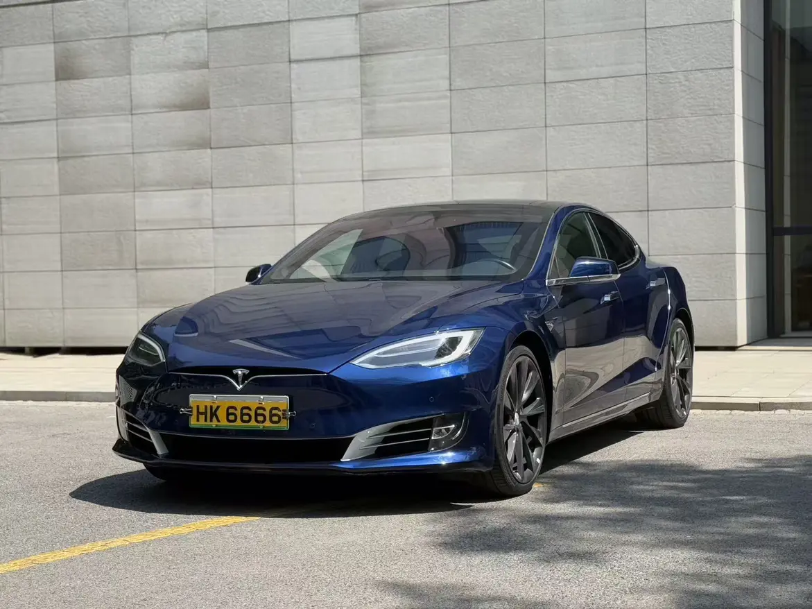 Tesla Model S  из Китая