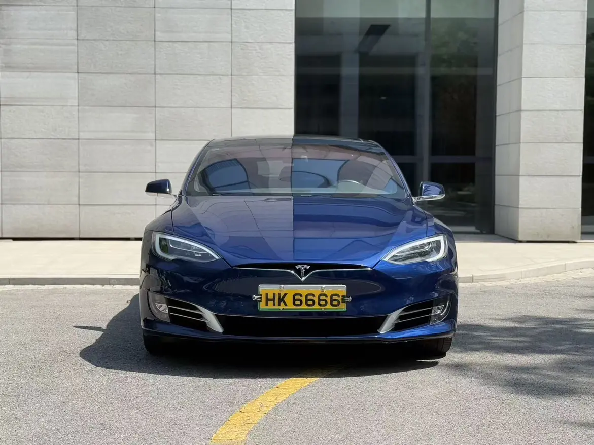 Tesla Model S  из Китая