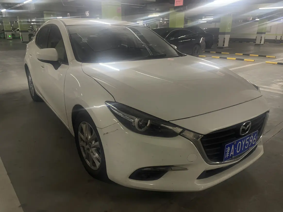 Mazda 3 Angkesela
