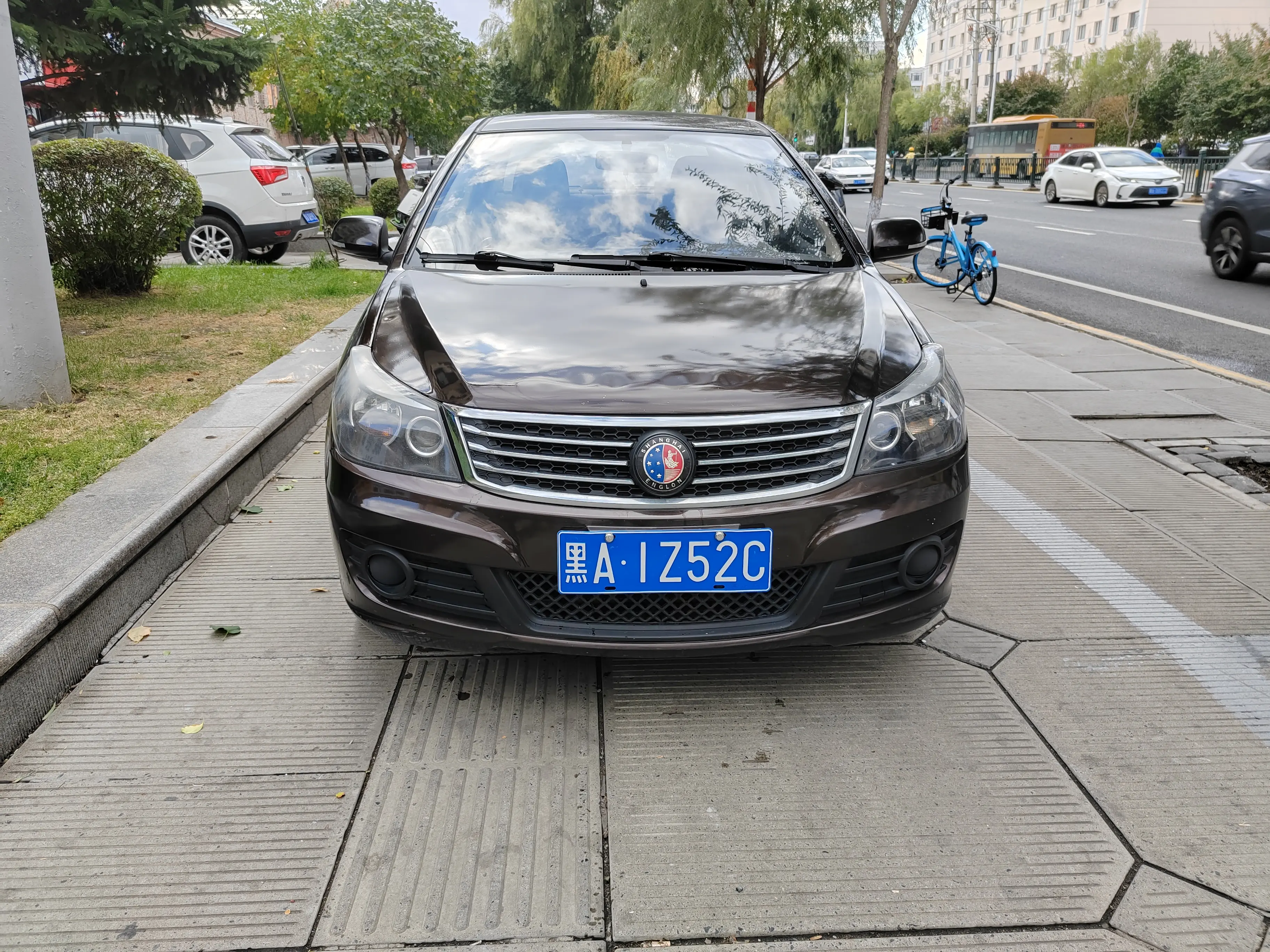 Geely King Kong  из Китая