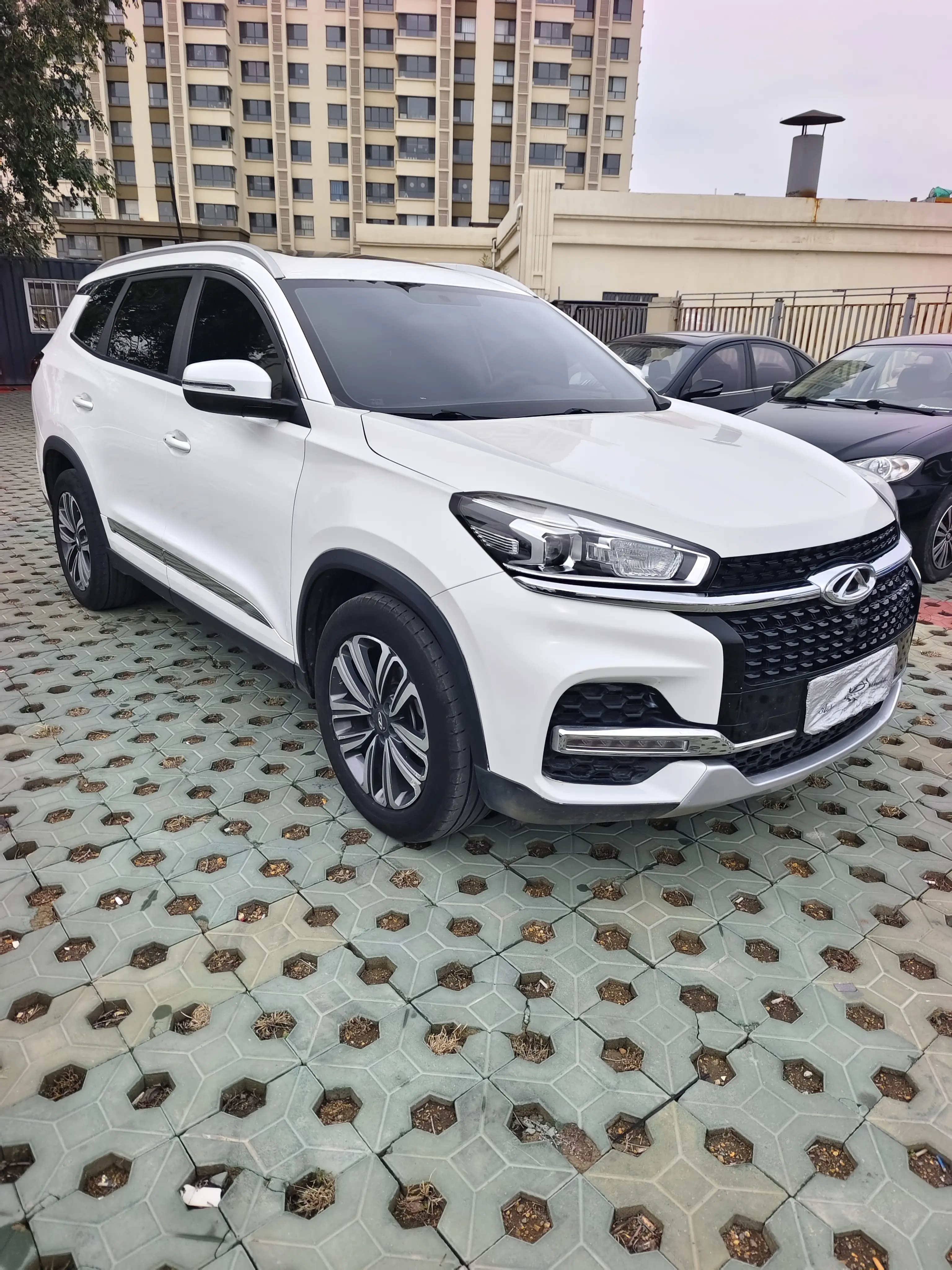 Chery Tiggo 8