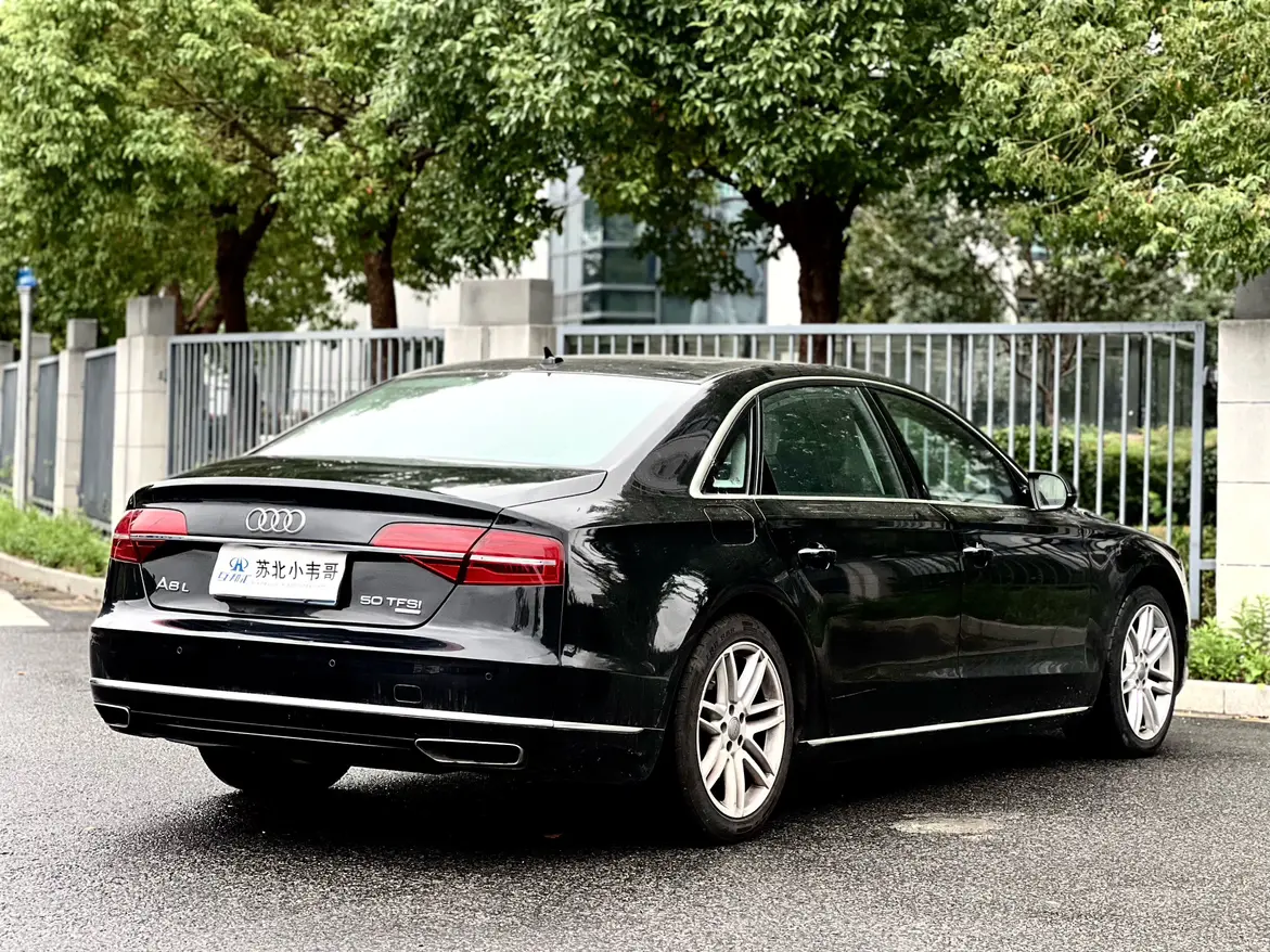 Audi A8