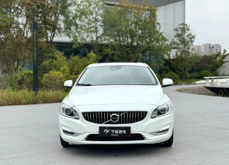 Volvo S60