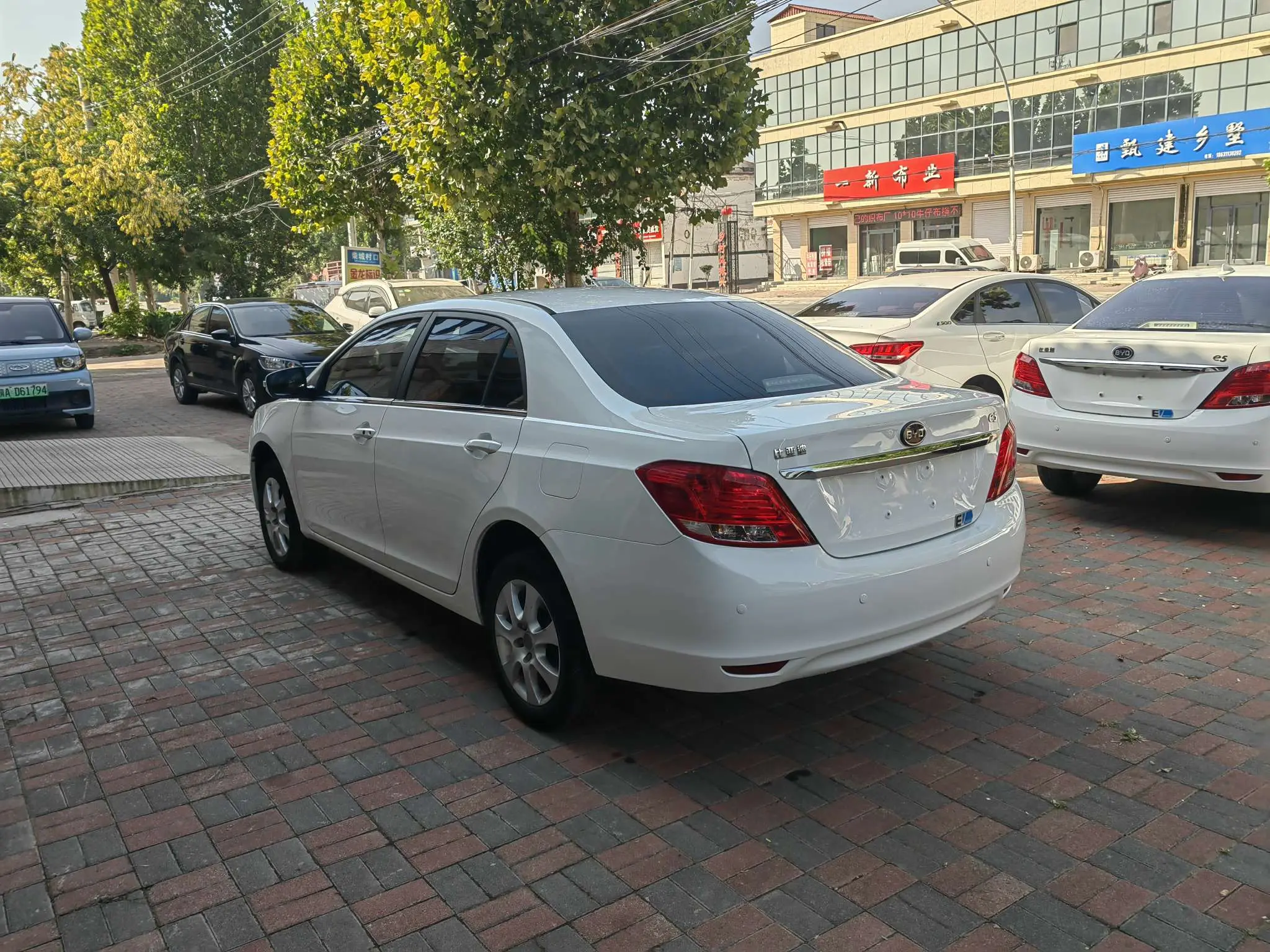 BYD e5