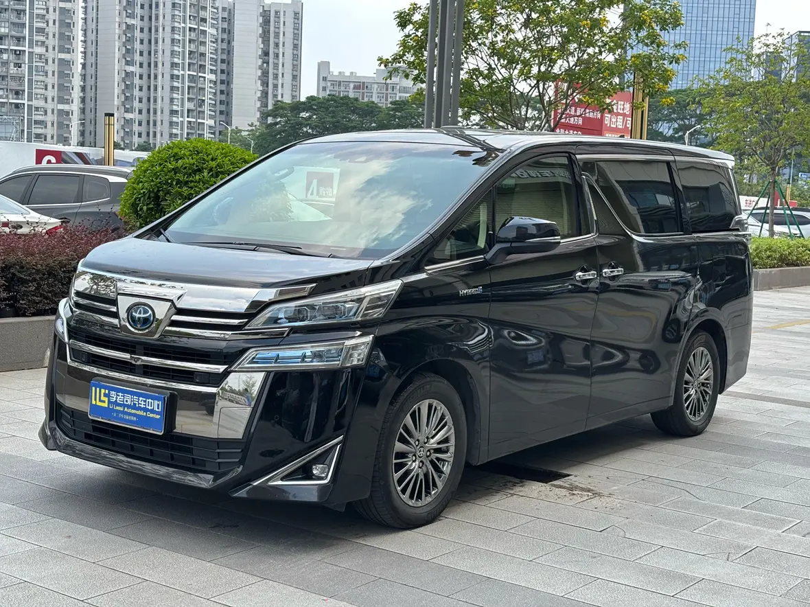 Toyota Crown Wellfire (Wilfa)  из Китая