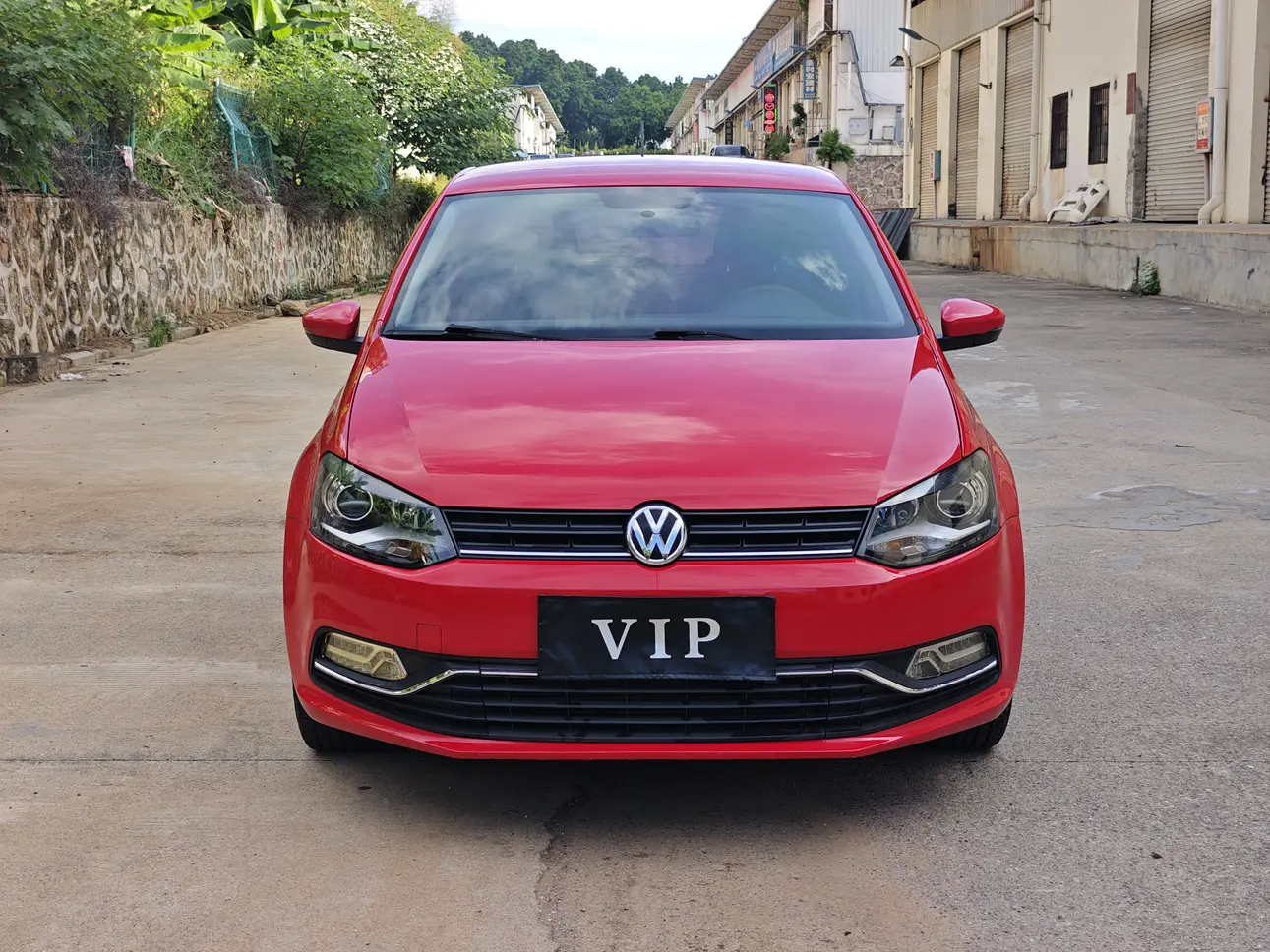 Volkswagen Polo  из Китая