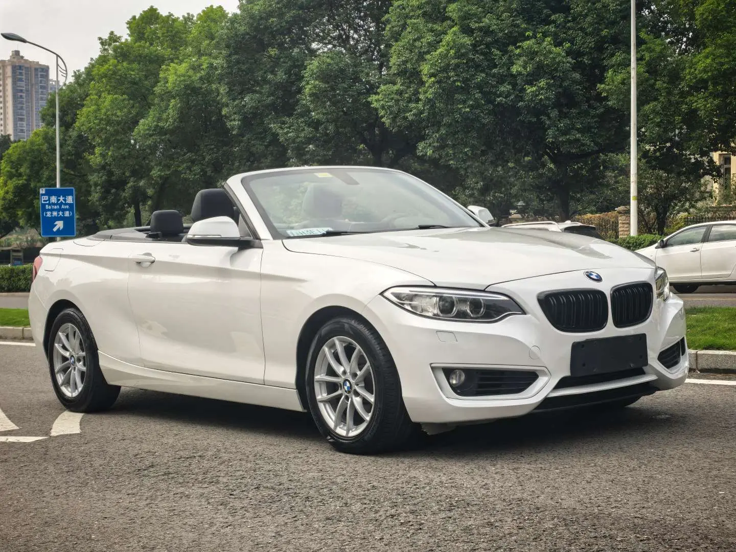 BMW 2 Series (Imported)  из Китая