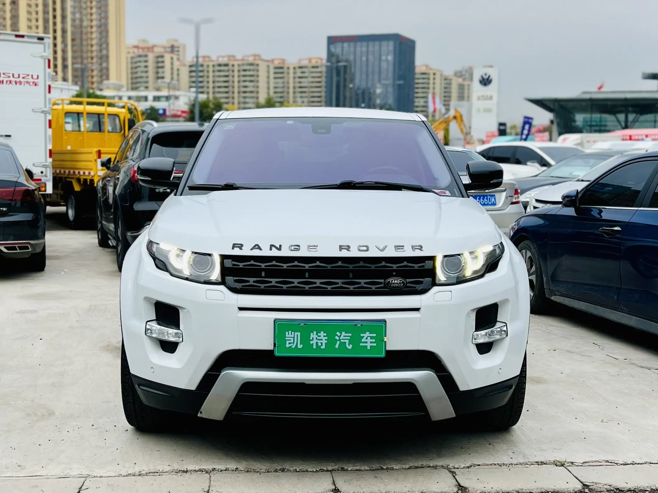 Land Rover Range Rover Evoque (imported)