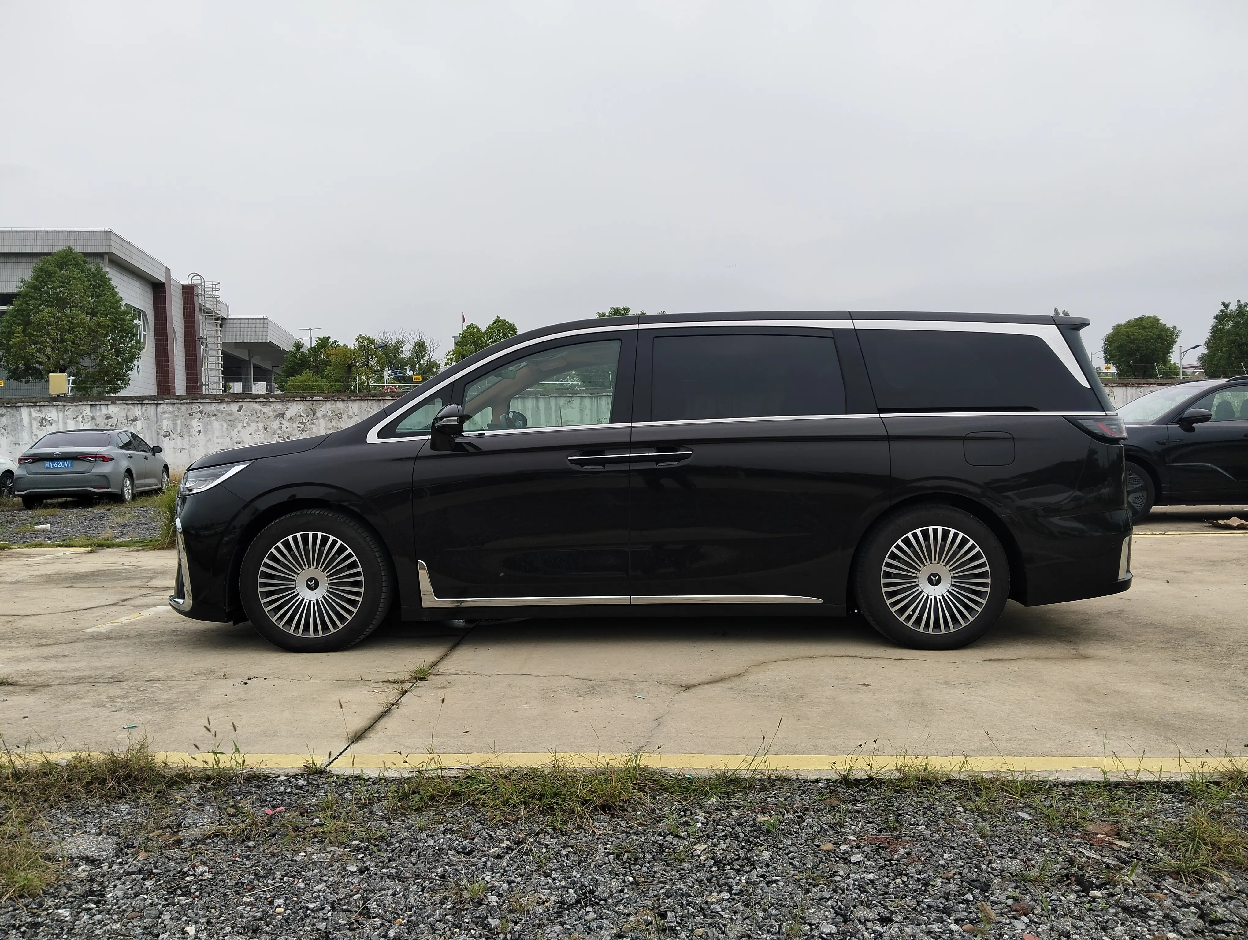 Voyah Lantu Dreamer PHEV