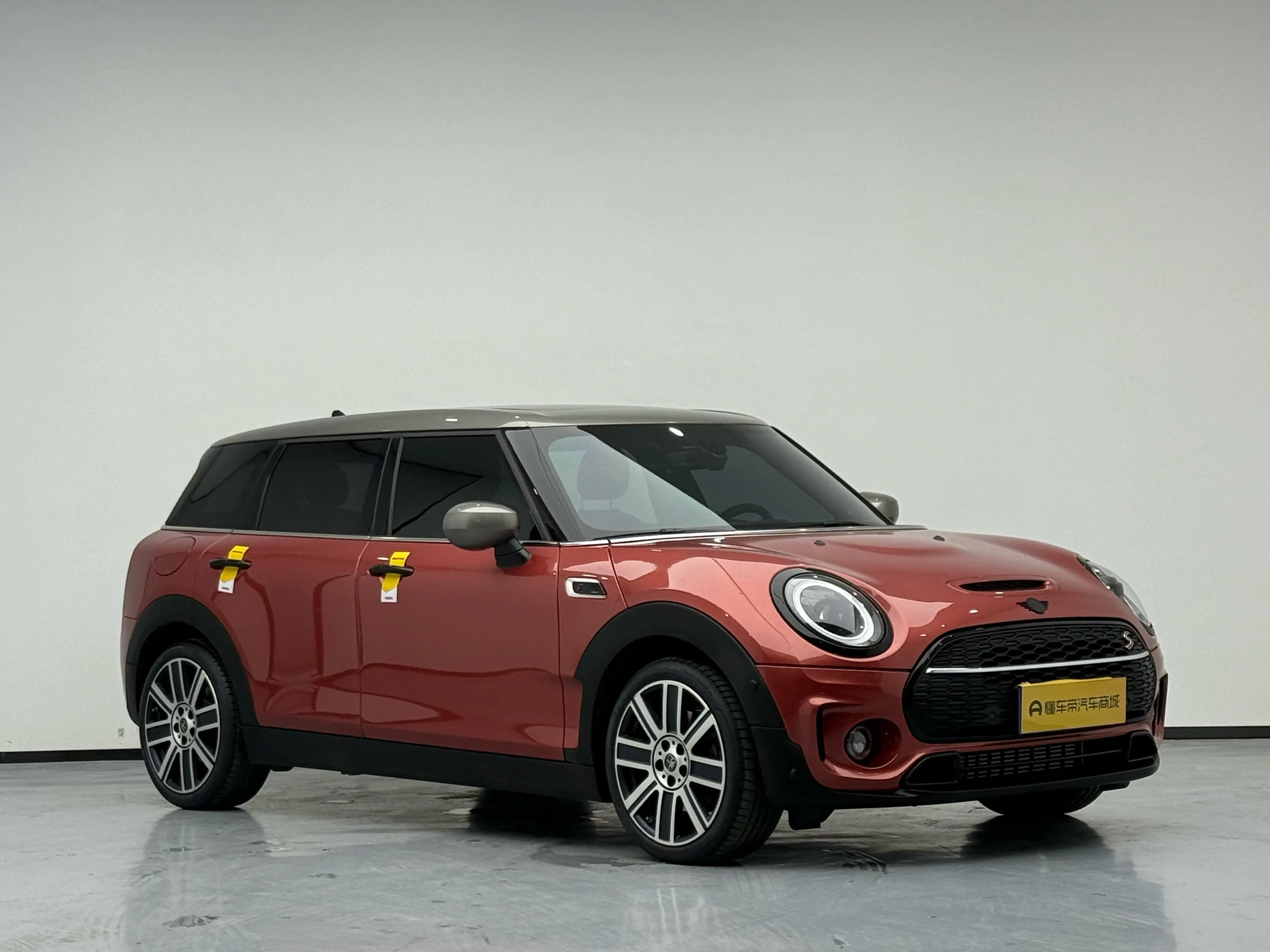MINI CLUBMAN