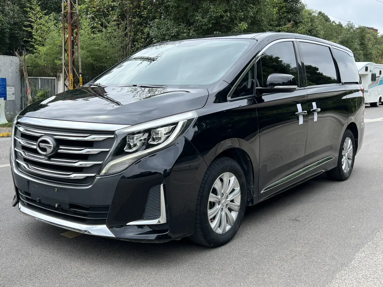 GAC Trumpchi M8  из Китая