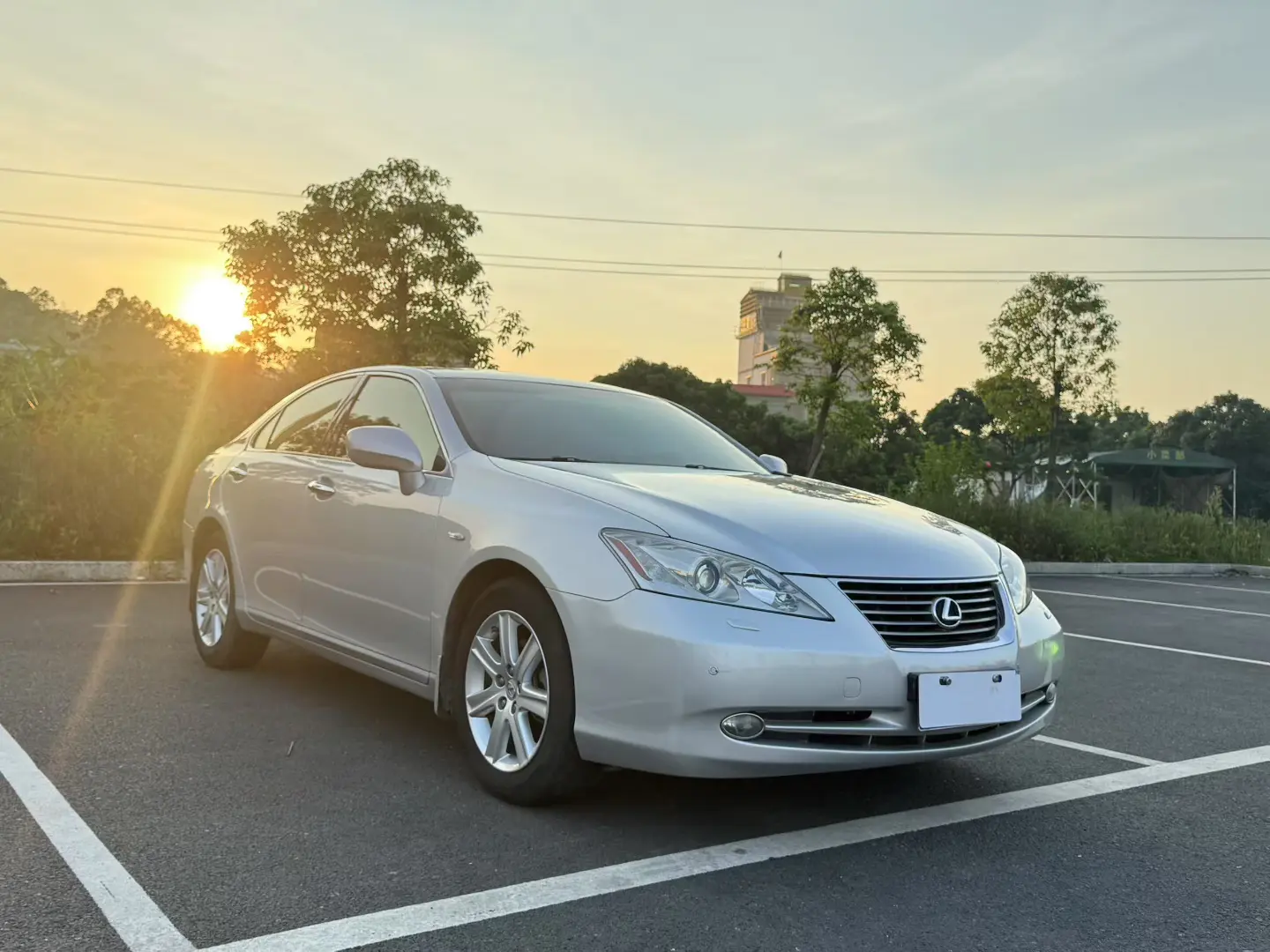 Lexus ES