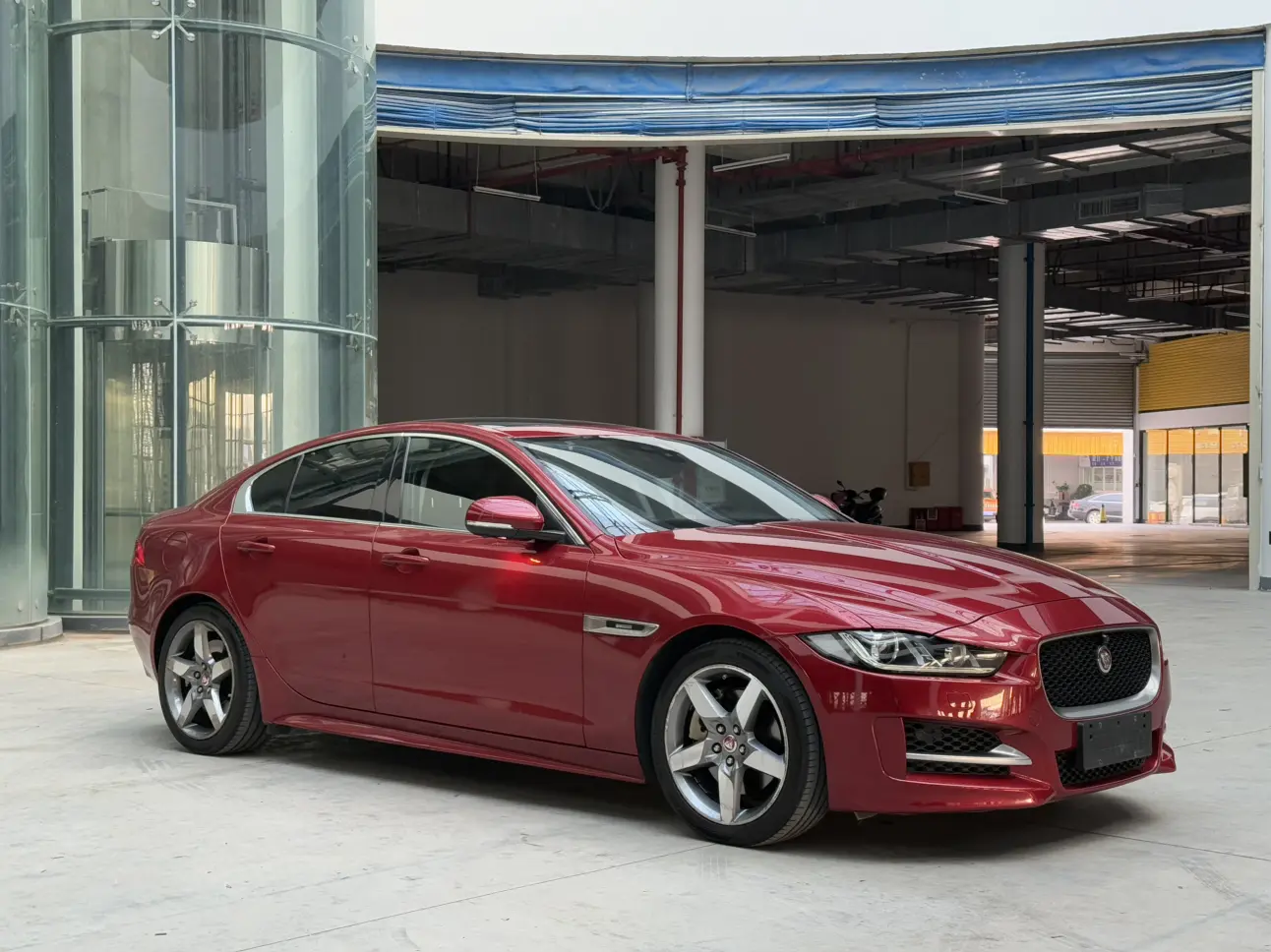 Jaguar XE