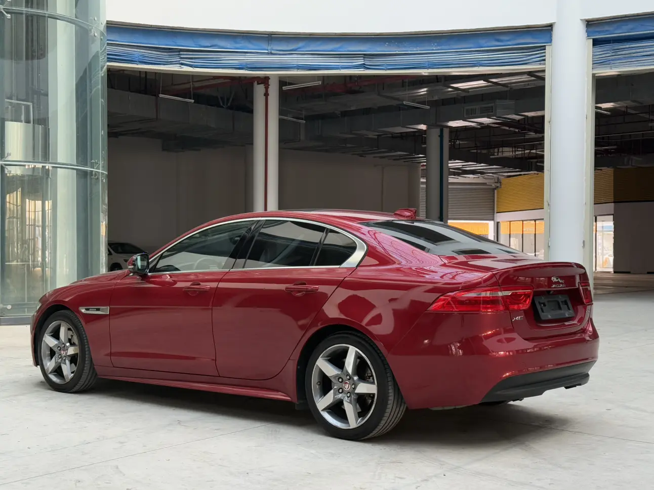 Jaguar XE