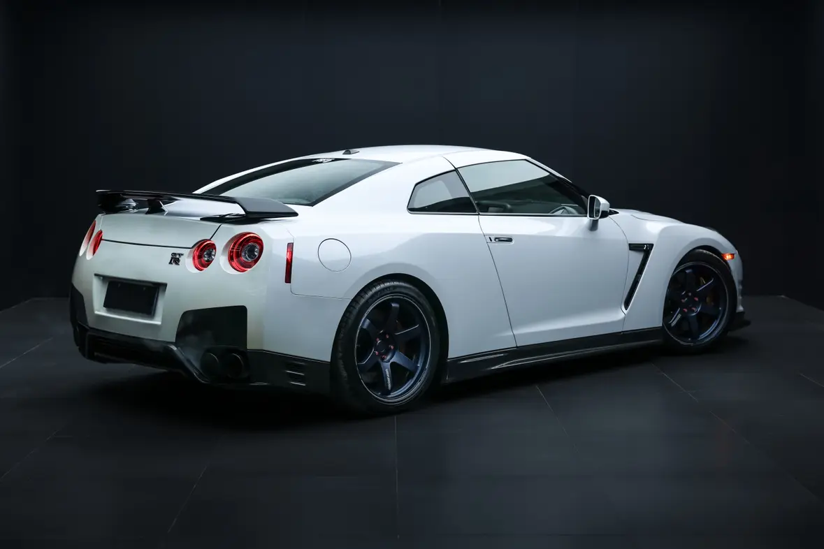 Nissan GT-R