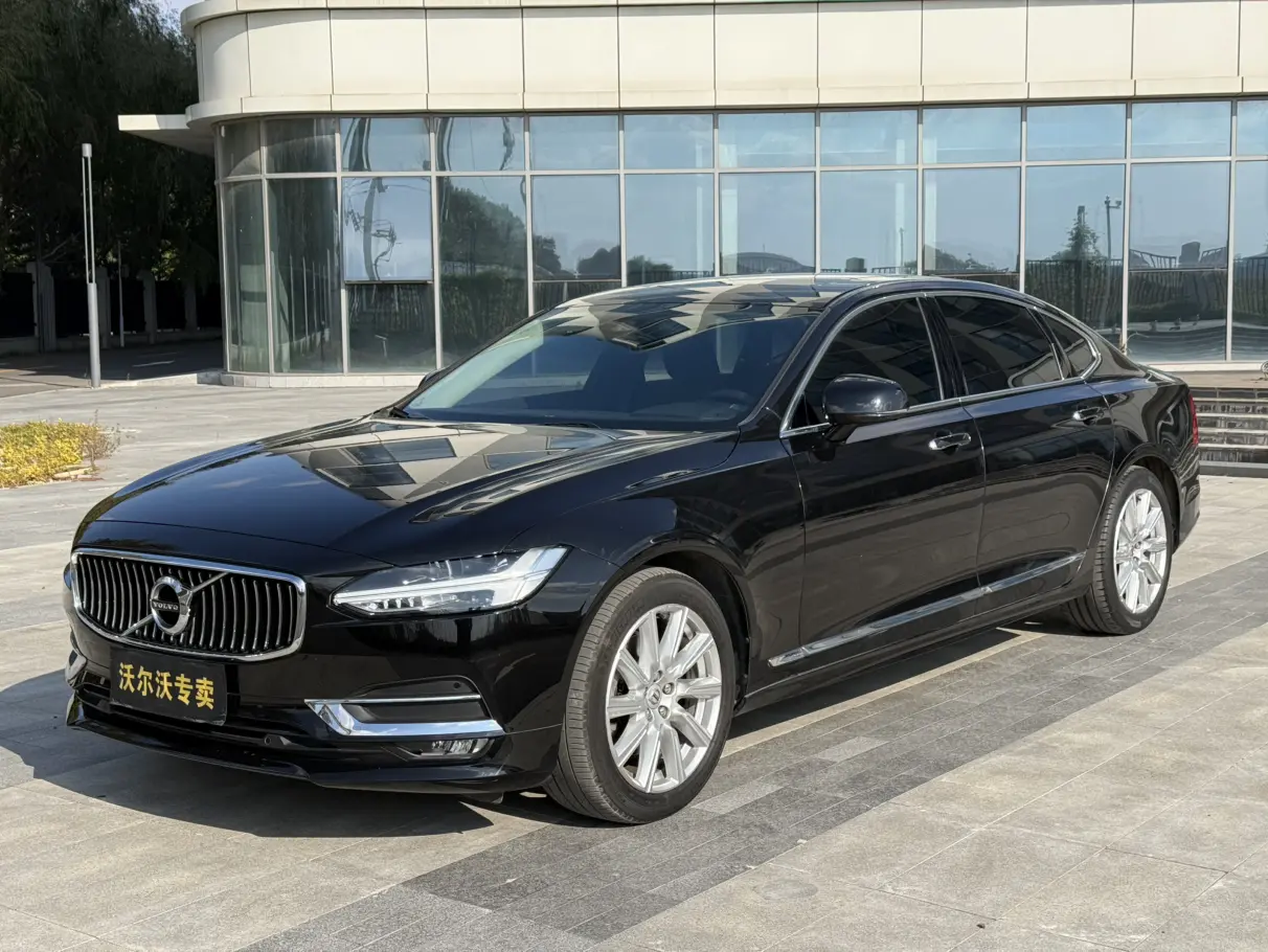 Volvo S90