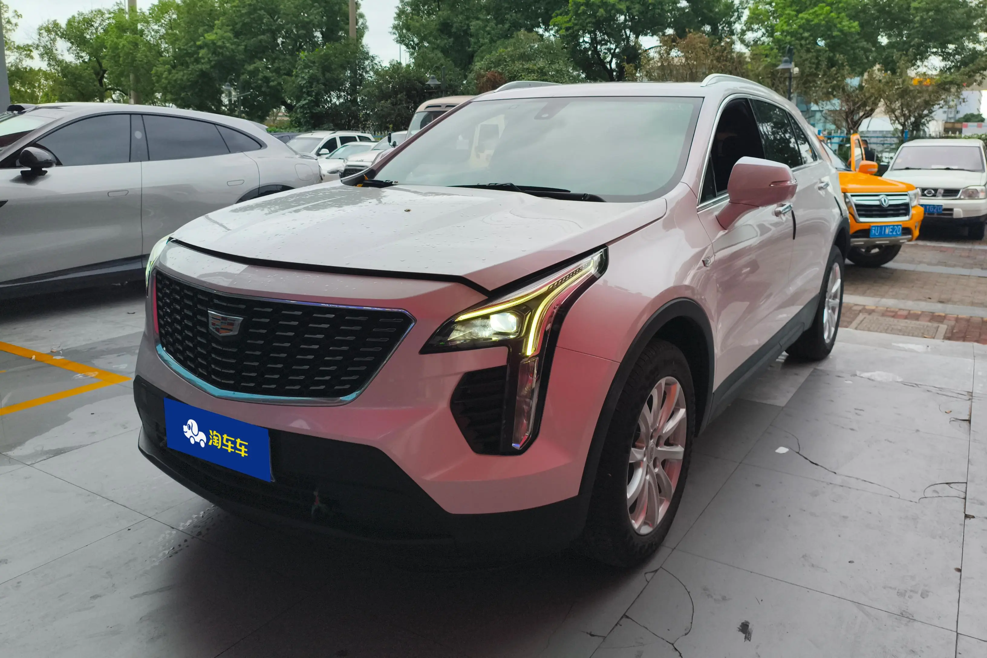 Cadillac XT4