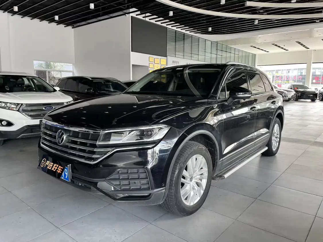 Volkswagen Touareg  из Китая