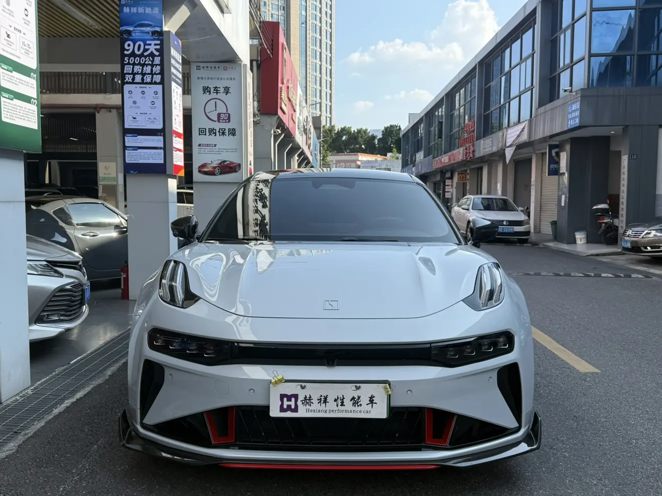 ZEEKR 001 FR  из Китая