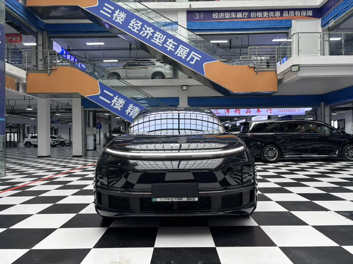 Li L7 (Ideal L7)  из Китая