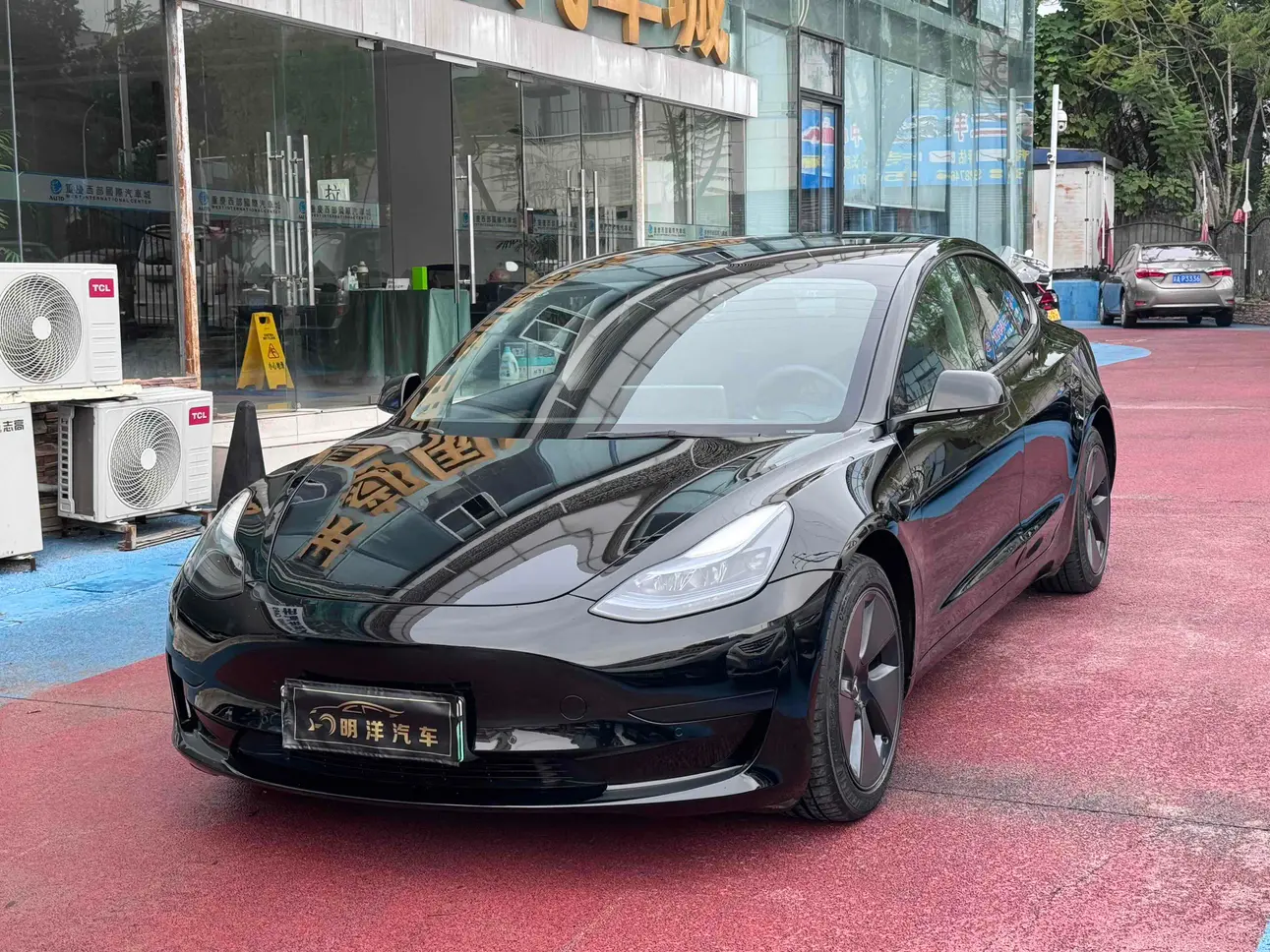 Tesla Model 3  из Китая