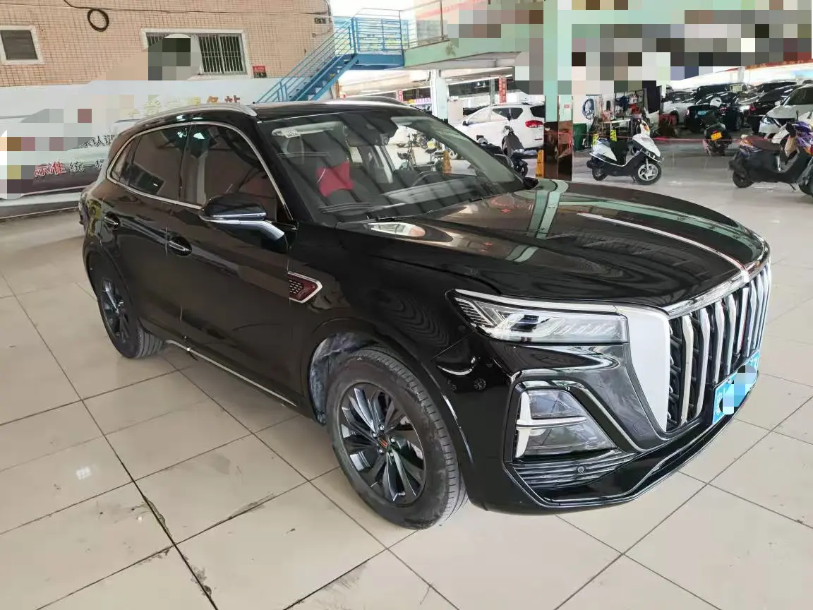 Hongqi HS5  из Китая