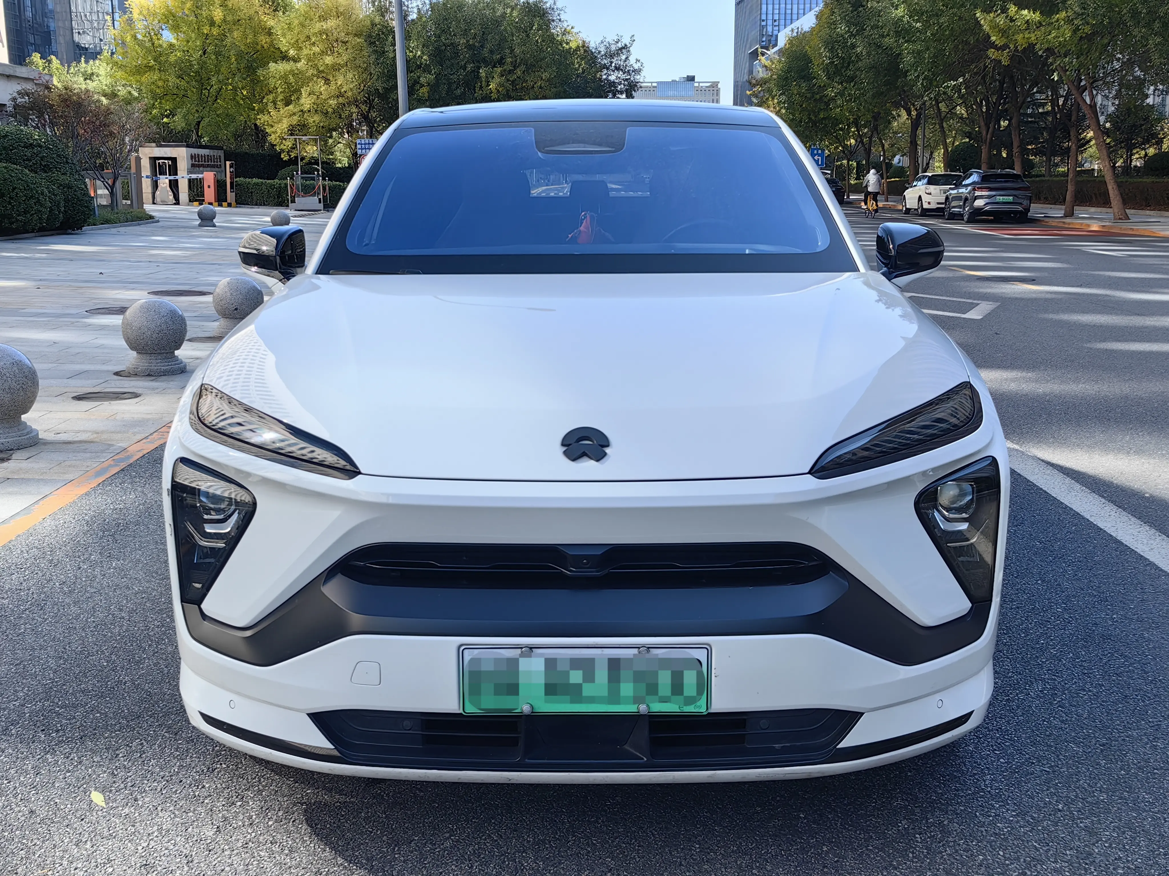 NIO EC6  из Китая